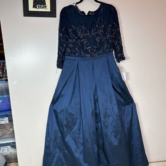 Oleg Cassini Midnight Blue Fabric - Picture 1 of 10
